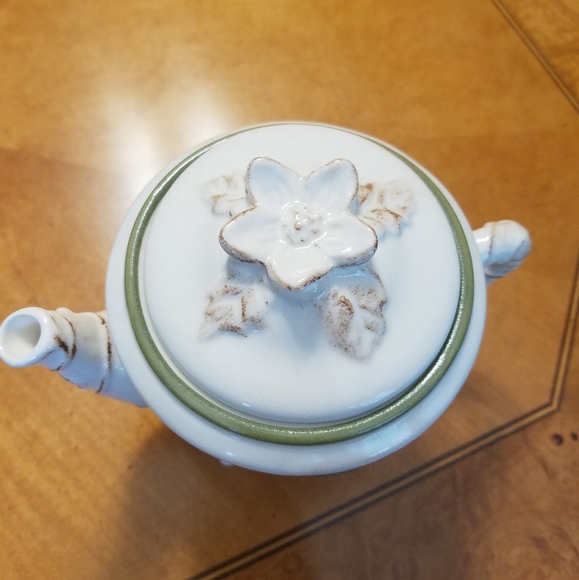 MWW Market Ceramic Floral Relief Teapot - Picture 2 of 8